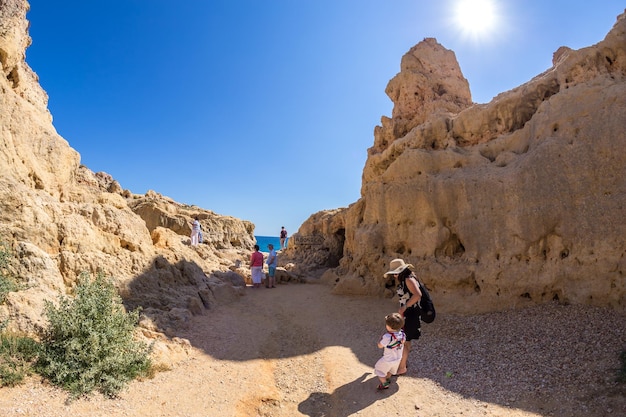 5 Easy Ways to Get to Petra from Aqaba - A Quick Guide