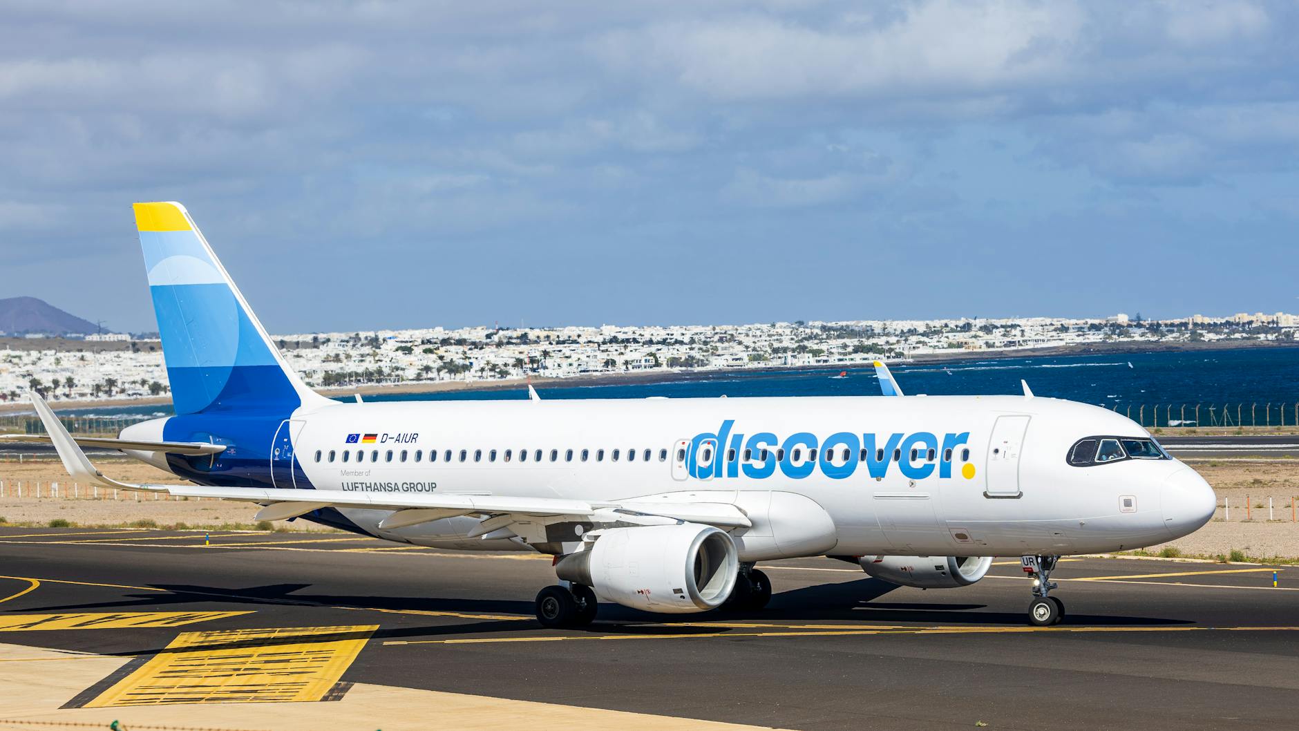 ACE Lanzarote Airport Bus to Arrecife - Timetables and Tickets