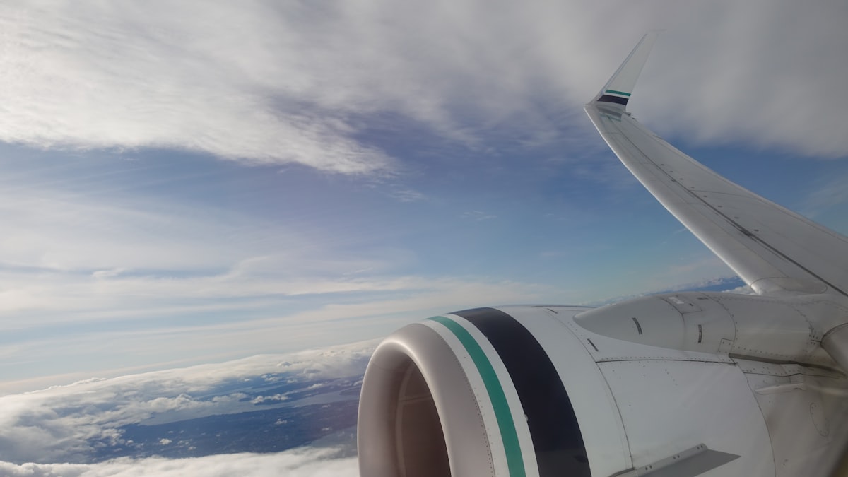 Авіакомпанія Alaska Airlines розширює вибір харчування на короткострокових рейсах