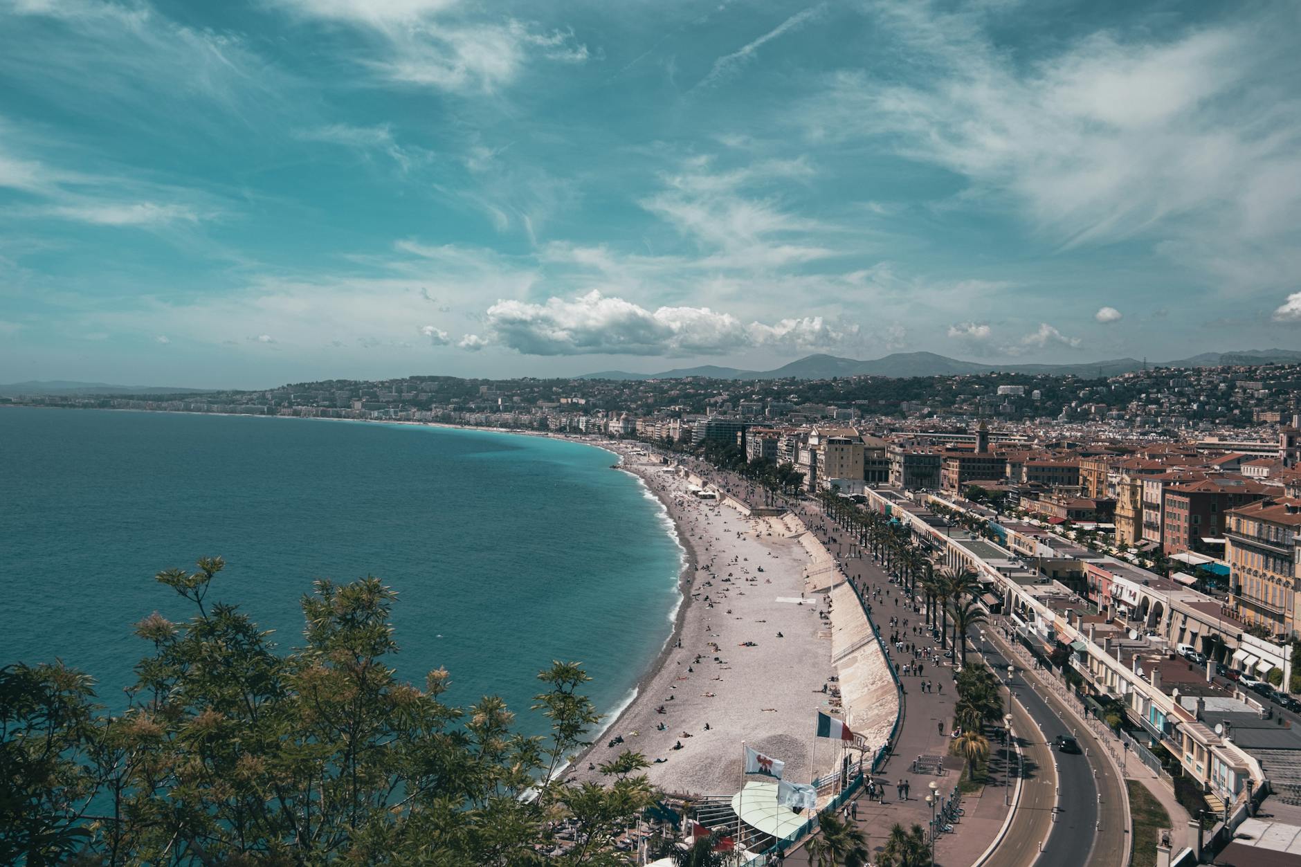 Best Time to Visit Nice: Weather, Crowds & Costs
