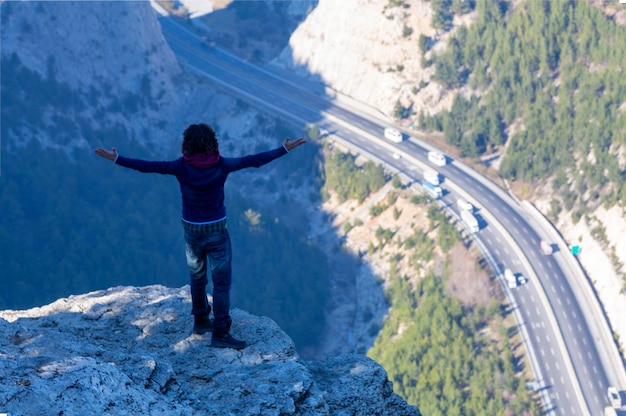 Crescent Heights представляє Crescent Seas: розкішні резиденції та глобальні подорожі