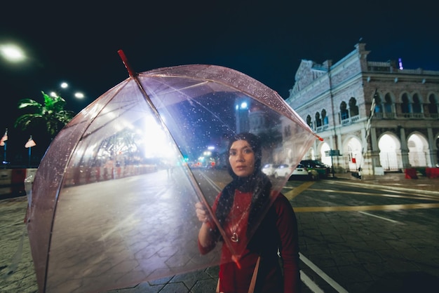 Як мусонні дощі в Делі впливають на подорожі та ефективність таксі