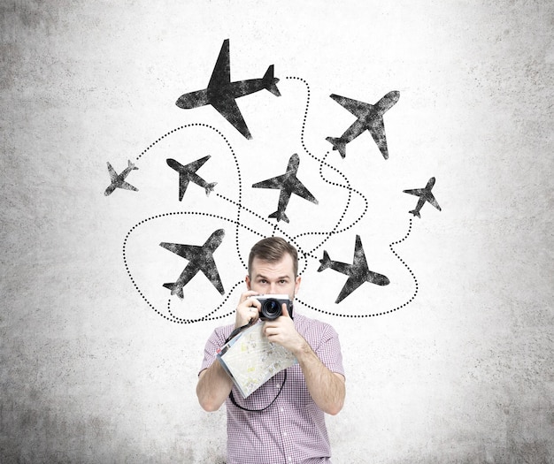 US Sees Massive Flight Disruptions with Hundreds Cancelled and Thousands