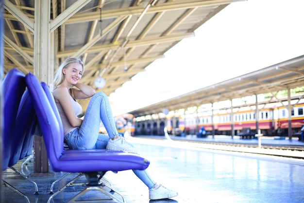 From Amsterdam Schiphol Airport to Rotterdam - Fastest Travel Options by Train, Car, and Bus