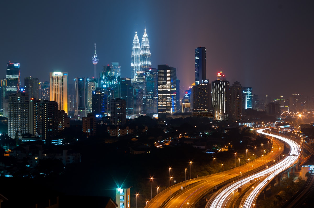 How to Get Around Malaysia - Taxis, Grab, Uber, Planes