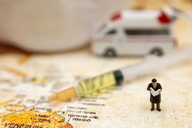 Hur man lagligt säljer vidare transporttjänster via OTA:er och resebyråer för destinationer i EU och Storbritannien samtidigt som man säkerställer efterlevnad och undviker juridiska risker