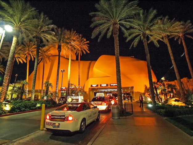 Las Vegas Limo Airport Transfers - Luxury Private Car Service 247