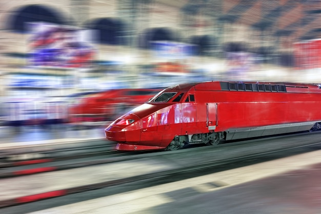 Leonardo Express - Fast Rome Fiumicino Airport Rail to Termini - Tickets and Schedule