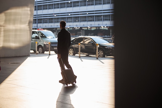 Lisbon Airport Transfers - Private & Shared Shuttles, Fast & Easy