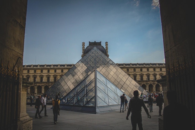 Louvre Museum to Increase Entry Prices for Non-EU Visitors Amid Major Renovation Plans