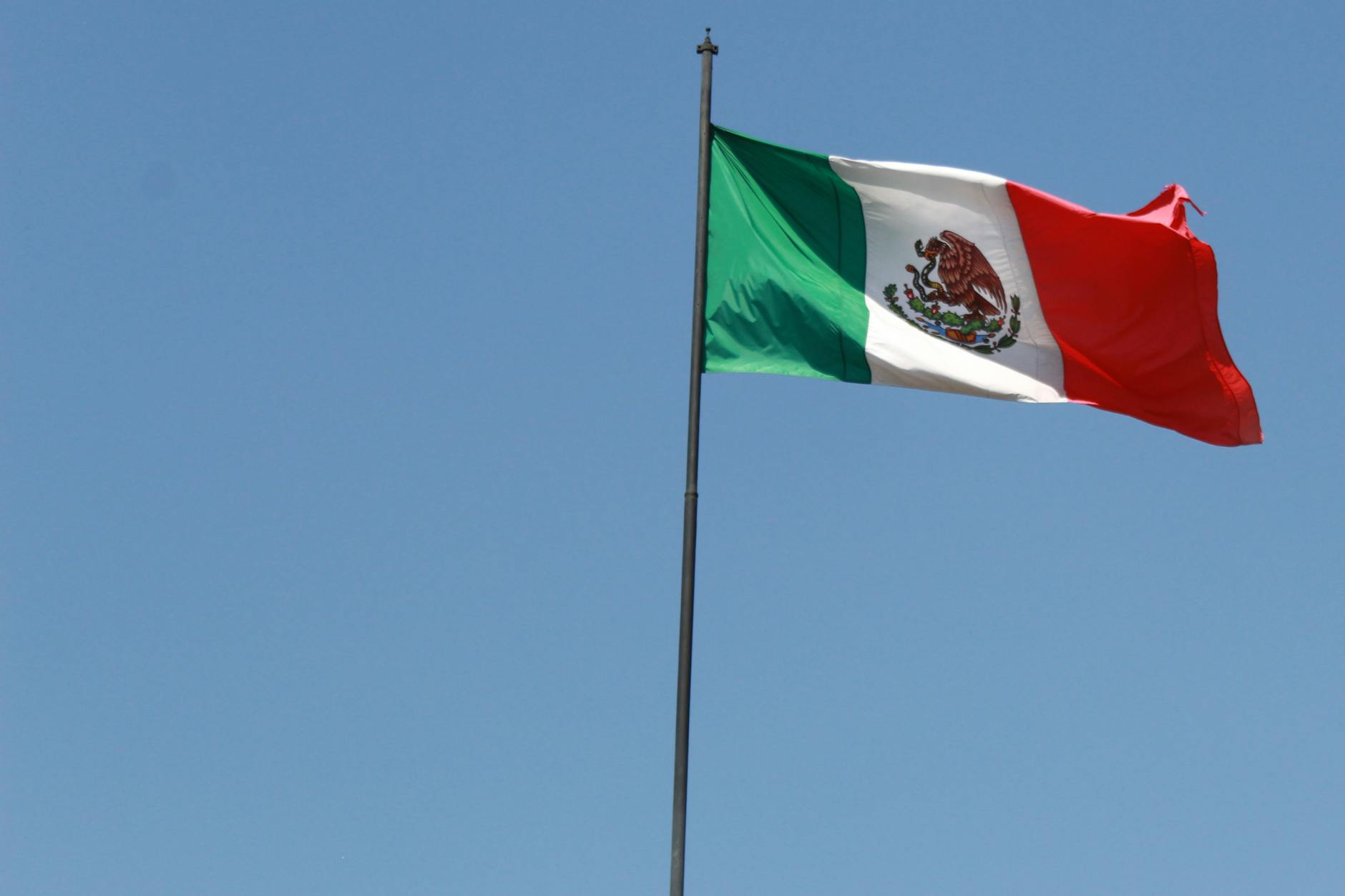 Mexico Tightens Vape and Smoke Bans: Essential Info for Tourists and Transfer Travelers