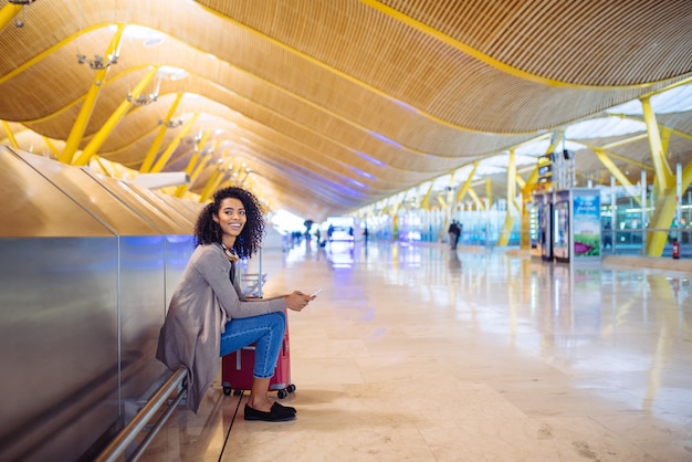 Narita Airpабоt (NRT) Guide - Terminals, Transit, і Traveler Поради