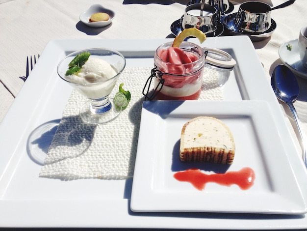 Кулінарні трансформації в The Ritz-Carlton, Рас-ель-Хайма, пустеля Аль-Ваді