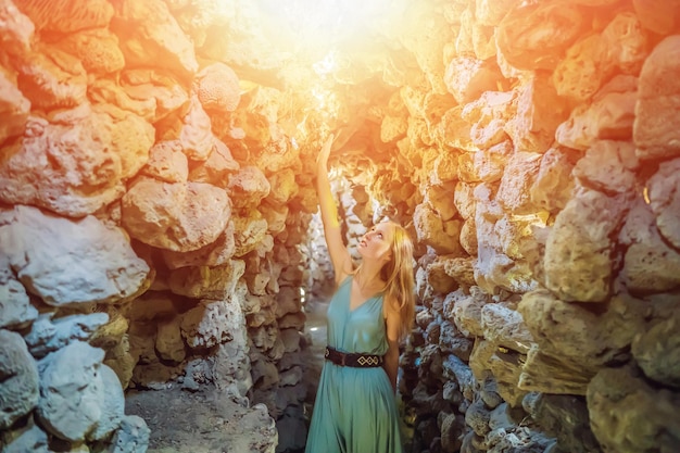 ロードス島の魅力公開：次の休暇に最適なギリシャの魅惑的な島