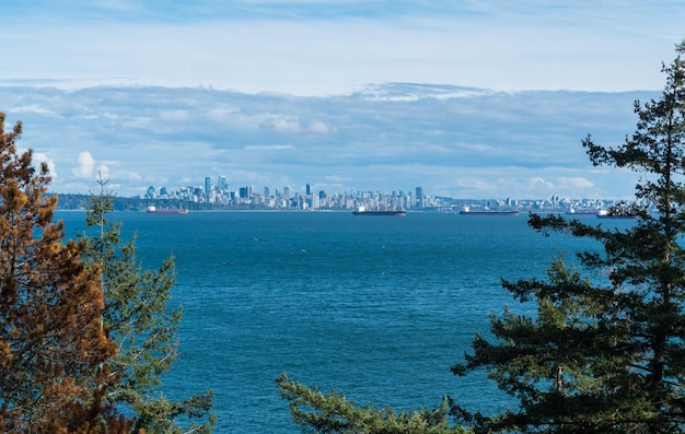 SEA Guide - Seattle-Tacoma International Airport Terminal
