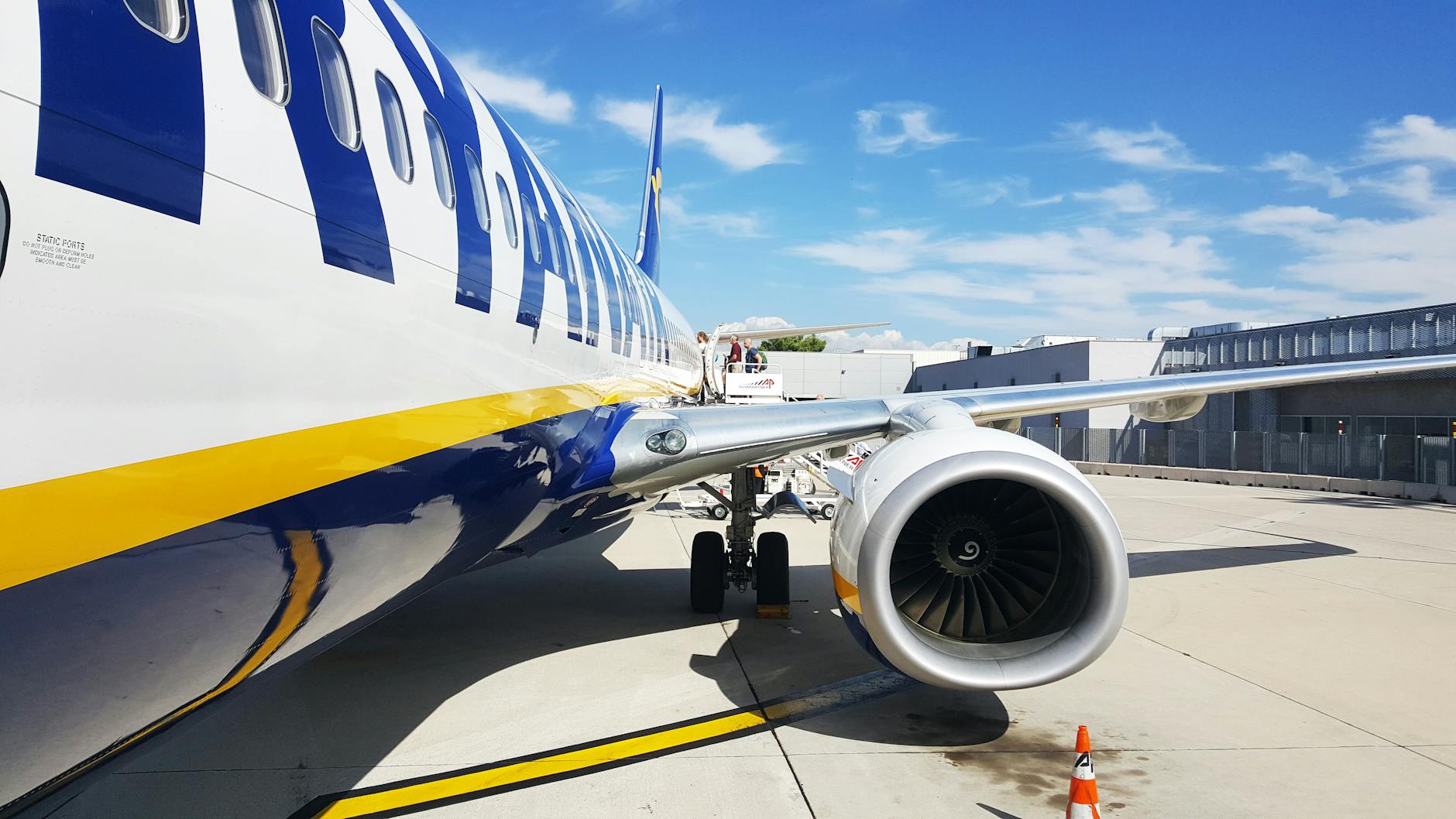 Skiathos Airport Guide - All About Terminals, Parking, Lounges, and Hotels