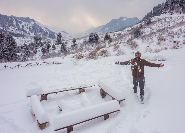 Fresh Snowfall in Shimla, Kufri and Narkanda Revives Winter Tourism