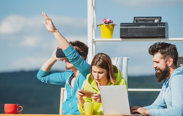 Začínajúci generálni riaditelia v oblasti cestovného ruchu prechádzajú na nové pozície v čase rastu