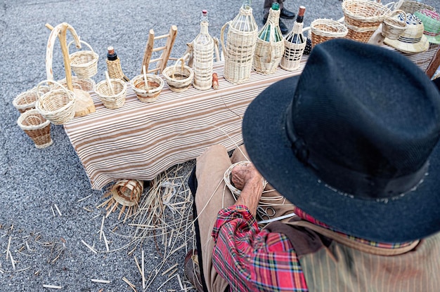 SWEDAの職人たち:地元のルーツからグローバルなアイデンティティを創造する