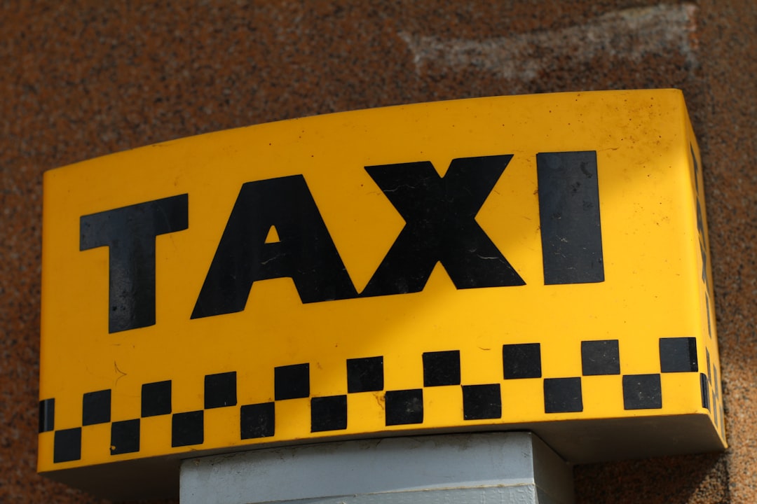 Taxi Transfers to and from Reina Beatrix International Airport (AUA) - Aruba