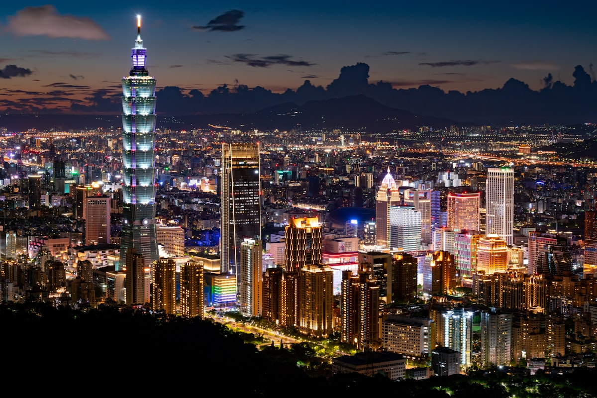 The Best Apps for Taiwan Travel, Dating, Food & Shopping