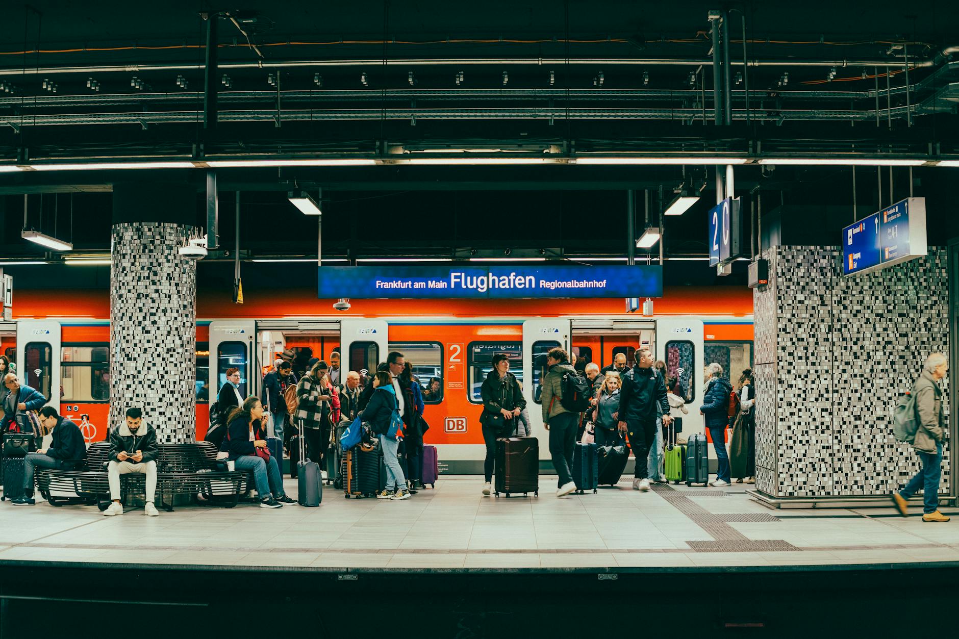 Tips for Taking the Sydney Airport Train - A Quick Guide