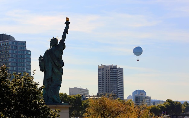 Top 5 Ways to Get from Newark Liberty International Airport to Manhattan