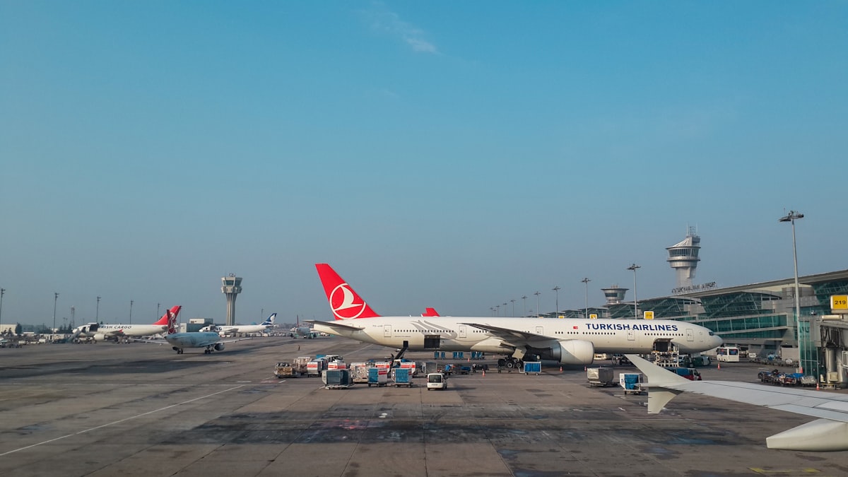 Turkish Airlines resumes seven-weekly flights between مطار إسطنبول و Tirana