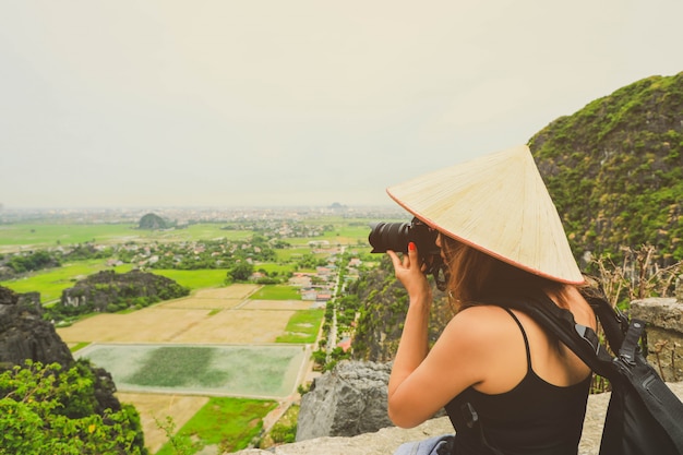 Vietnam's Tourism Growth: Over 12 Million International Visitors そして a Target of 25 Million