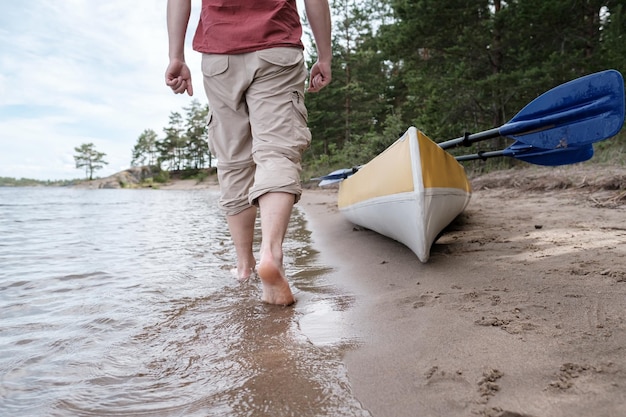 Preparing for Typhoon Kajiki in Vietnam: Evacuations and