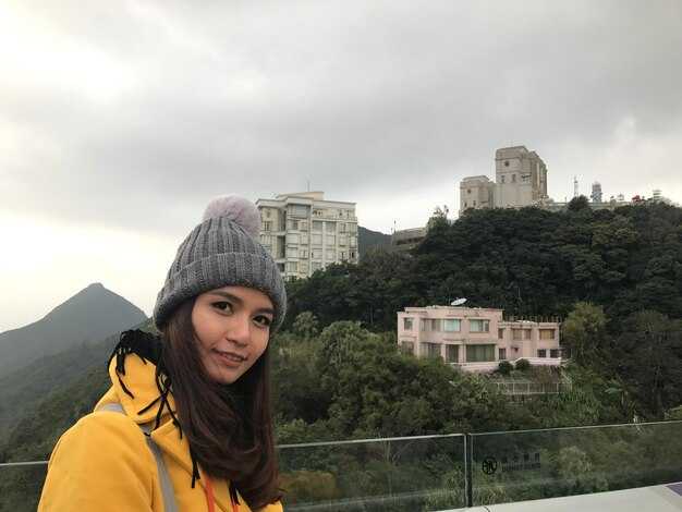 Teleferico Cable Car Experience: Getting to Cruz Loma for Panoramic Views