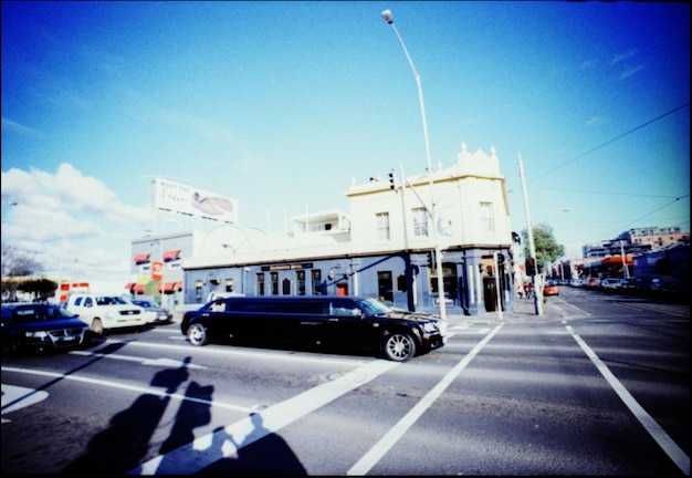 Shuttle services: private vs shared transfers and how to book