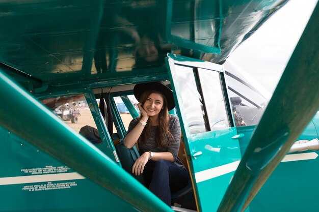 CUZ Airport Pickup Process: Terminal Arrival, Signage, and Driver Meet-Up