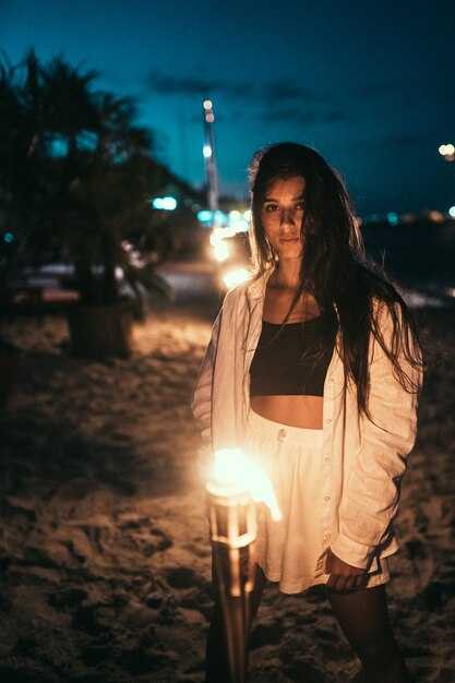 Three Flamenco Show Experiences in Granada: Tablao, Intimate Venue, and Street Performances