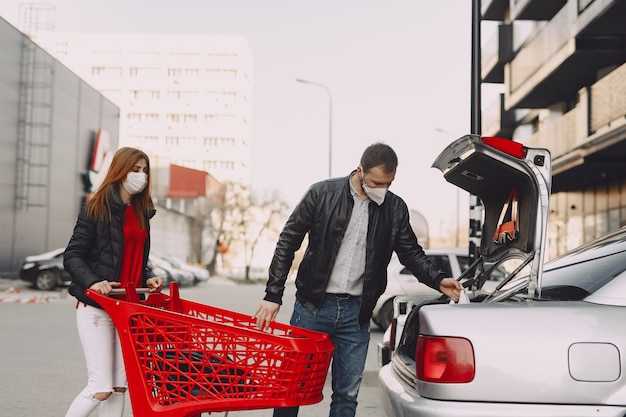 Door-to-door vs depot pickup: which option saves time and money in UK shipments