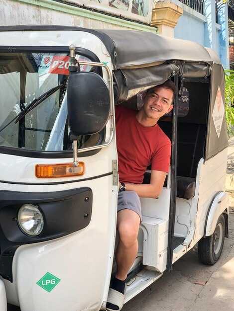 Chiang Mai to Pai - Best Ways to Travel by Autobuz, Minivan, sau Scooter