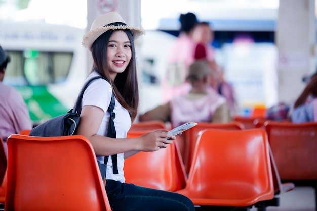 Cheapest Transfer Options from CKG: Taxi, Metro, Shuttle, and Rideshare