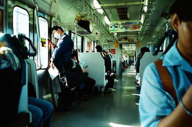 Trains: Chongqing rail hubs, choosing high-speed vs conventional services, and tickets