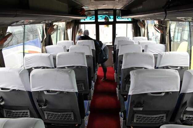 Coach Hire and Charter Buses in Warsaw: Warsaw Coach Rentals – Advantages of Booking a Charter Coach with OsaBus