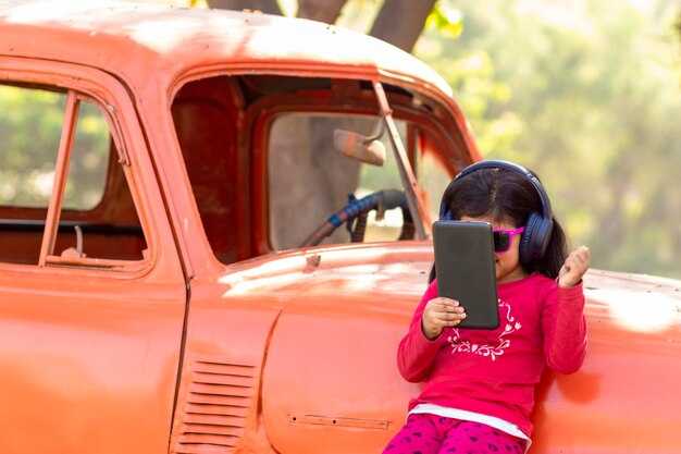 Buses, Monorail, Skyliner, and Boats: Schedules, Boarding, and Luggage Tips