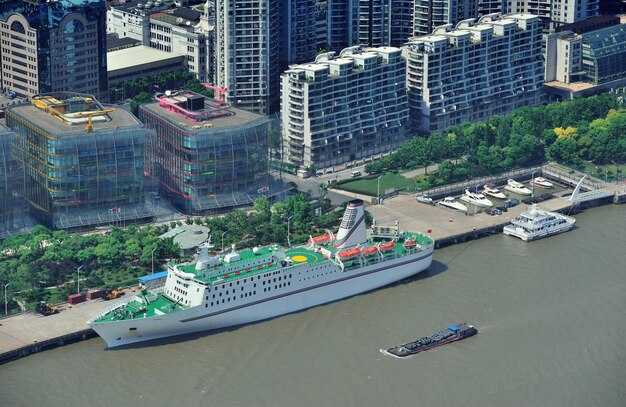 Exploring Nathon Pier Koh Samui's Vibrant Transport Hub - Ferry Terminals, Local Transit, and Island Connectivity