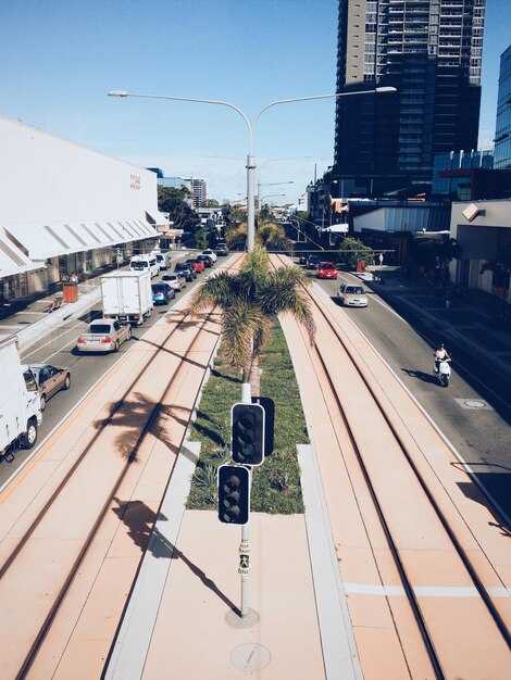 Airport shuttle and car rental counters: where to find them, how to book, and hours of operation