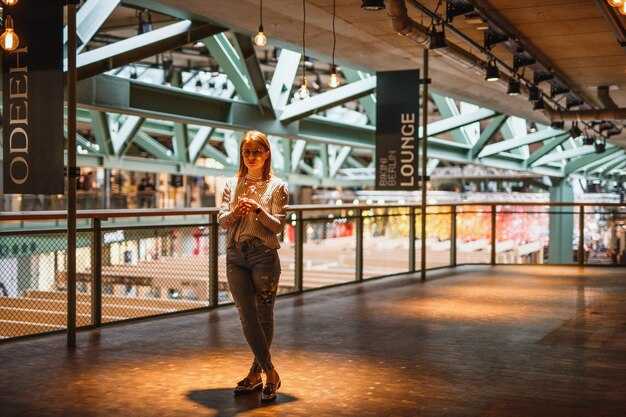 Late-night and early-morning arrivals: best options and safety tips