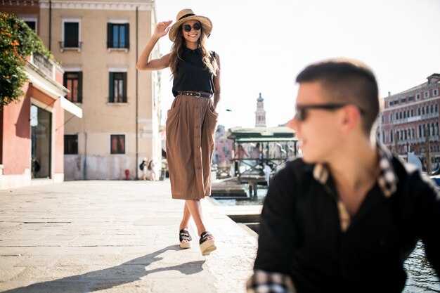 Travel Time Comparison: Airlink vs Train vs Taxi