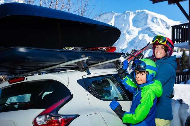 Meet-and-greet, border formalities, and luggage handling for private transfers