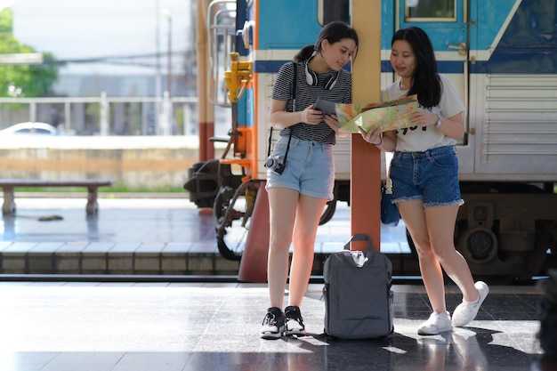 Practical Tips for Peak Hours, Weather, and Safety