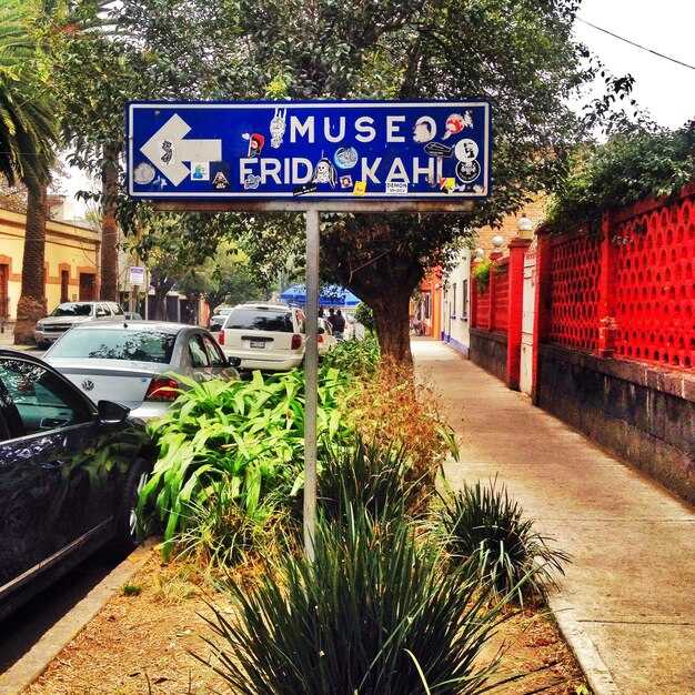 Getting Around Honolulu - Essential Transportation & Parking Guide