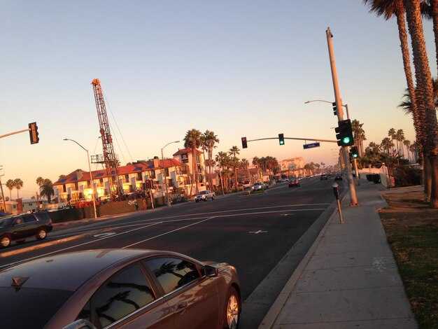 Requirements to Rent a Car in Bakersfield: age, license, and insurance