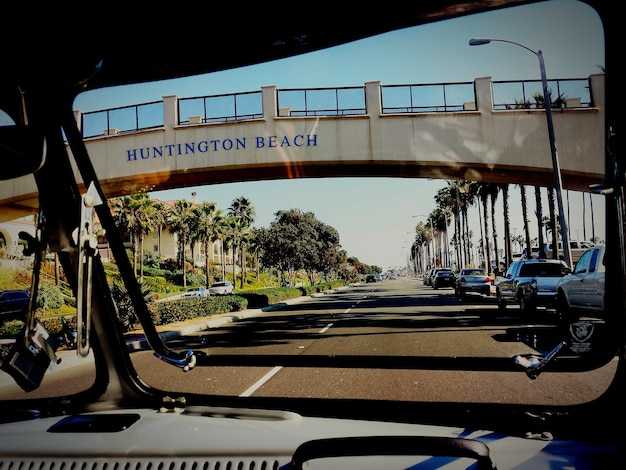 Compare taxi, rideshare, shuttle, and private car options by cost and pickup time