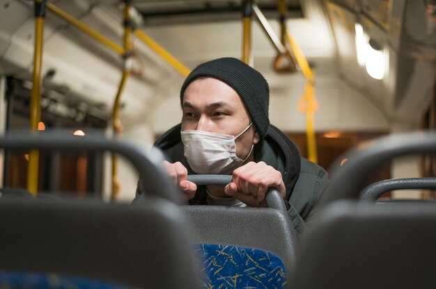 Meter, pricing, and typical fares to popular neighborhoods